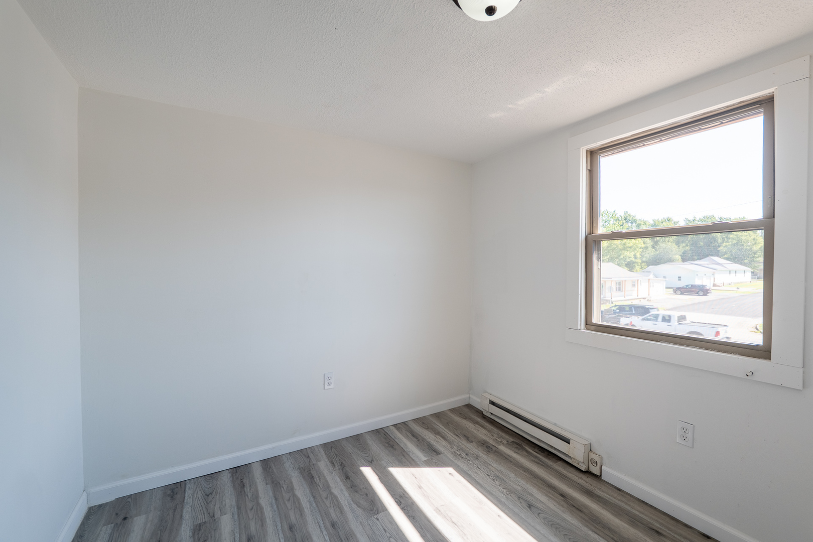 1201 S Park Avenue Property Photo 37