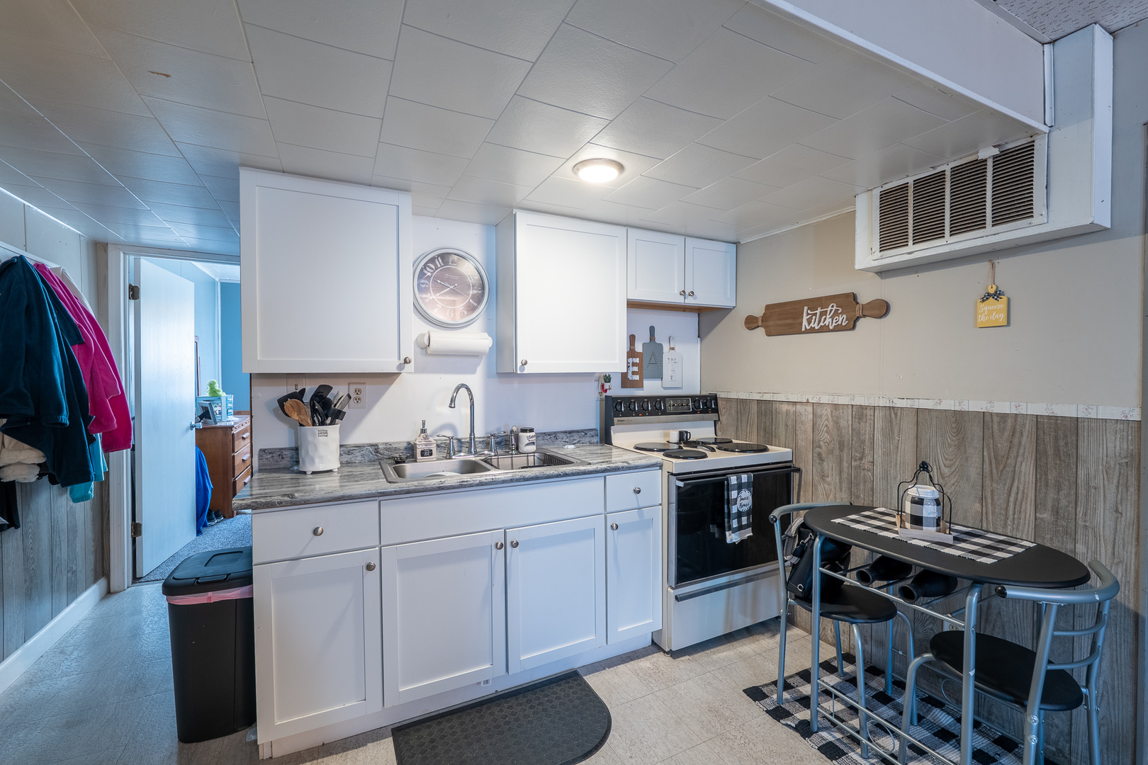 1201 S Park Avenue Property Photo 47