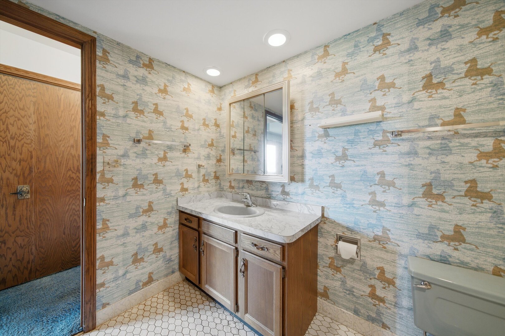 120 S Spruce Avenue 307 Property Photo 19