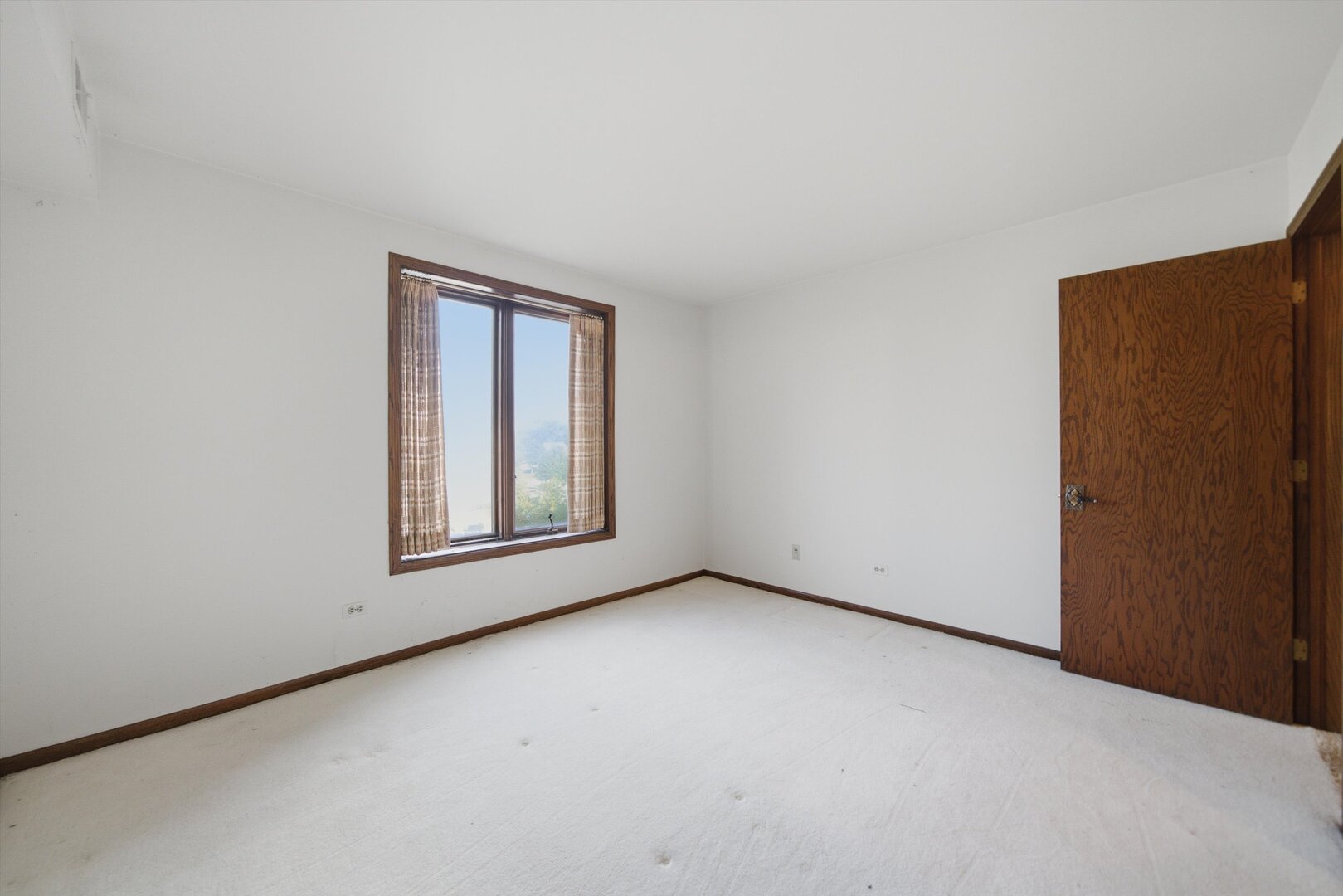 120 S Spruce Avenue 307 Property Photo 30