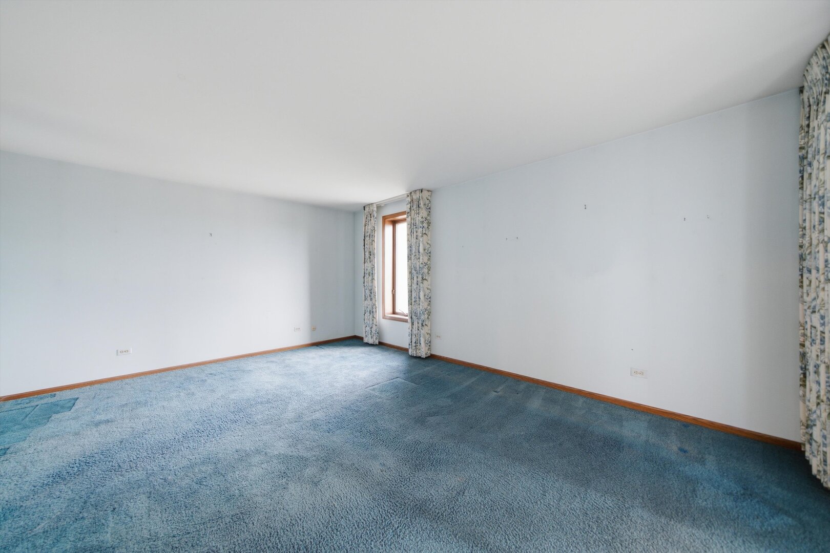 120 S Spruce Avenue 307 Property Photo 31