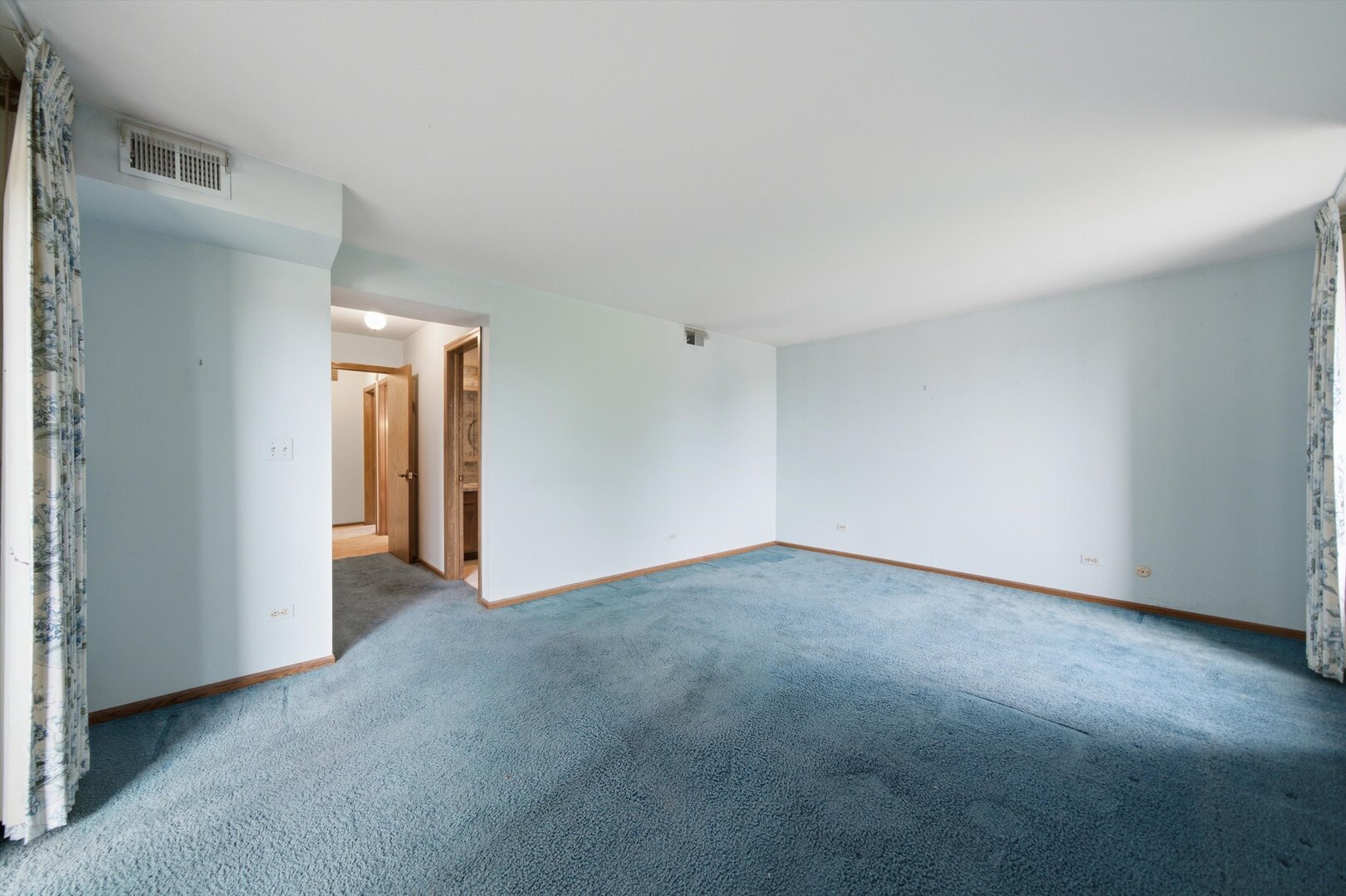 120 S Spruce Avenue 307 Property Photo 34