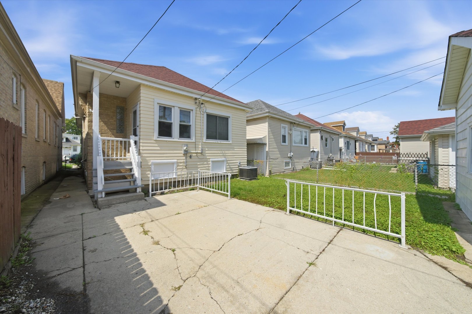 2423 N Newland Avenue Property Photo 45