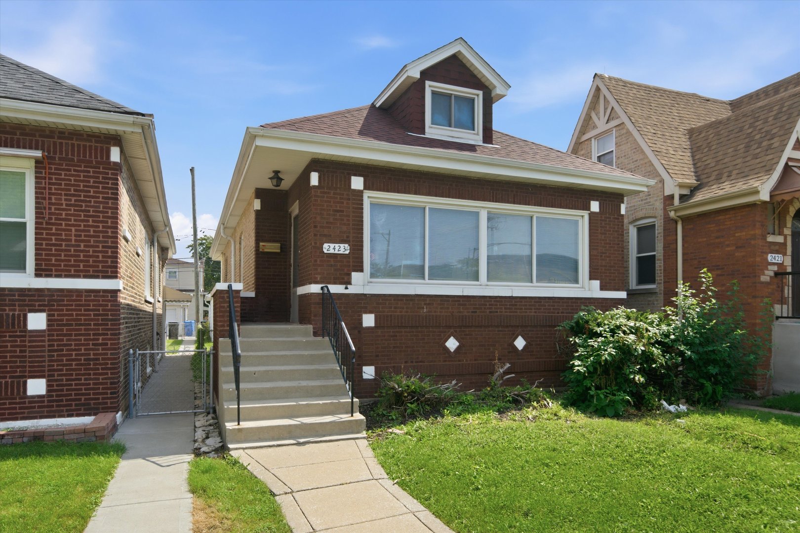 2423 N Newland Avenue Property Photo 46
