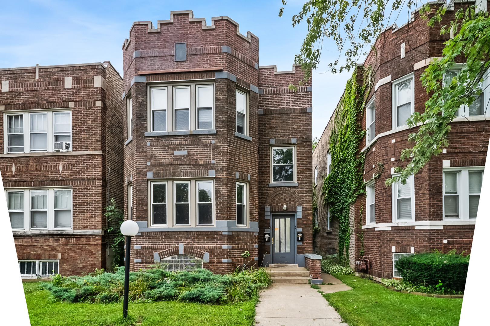 7605 S Calumet Avenue Property Photo 1