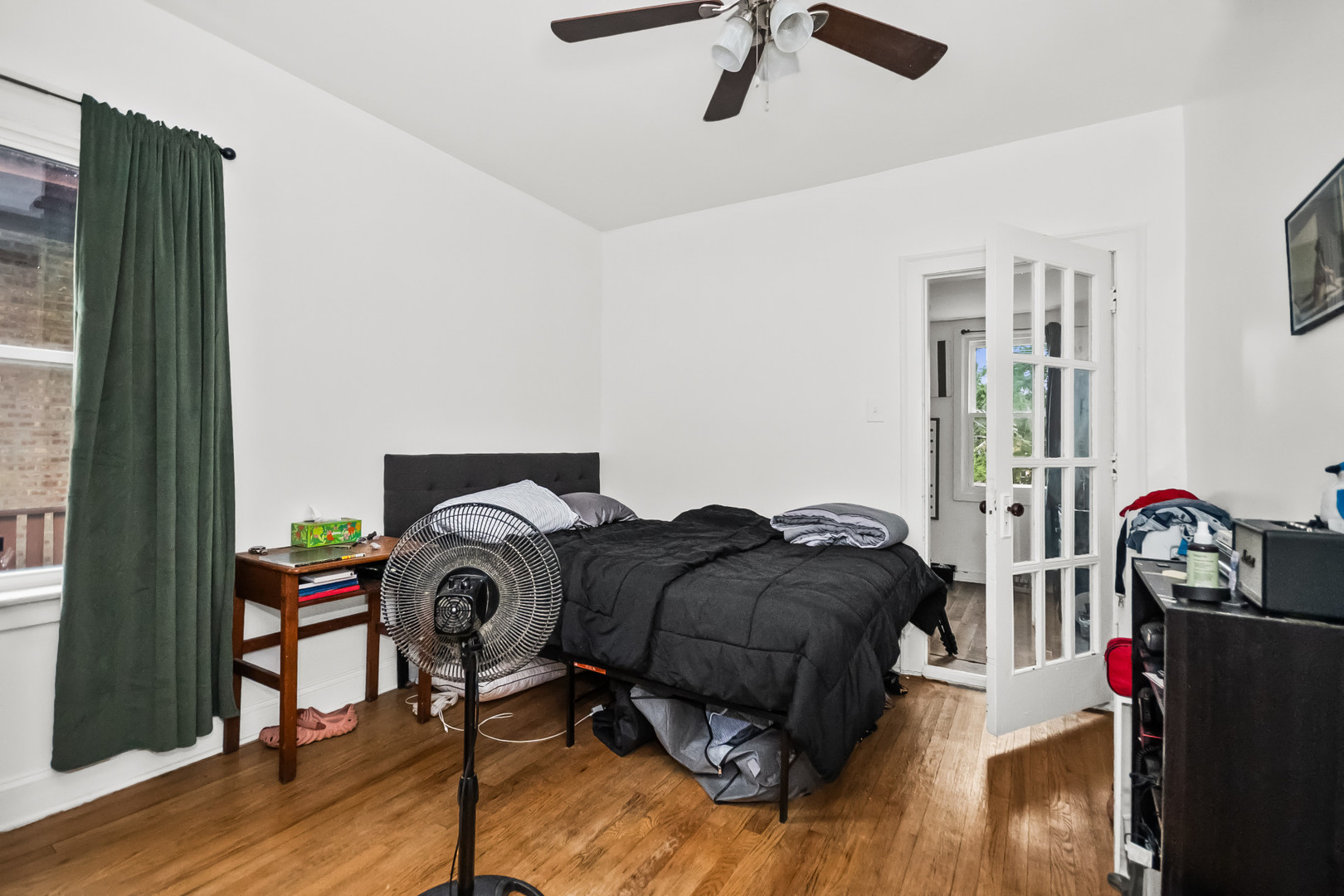 7605 S Calumet Avenue Property Photo 10