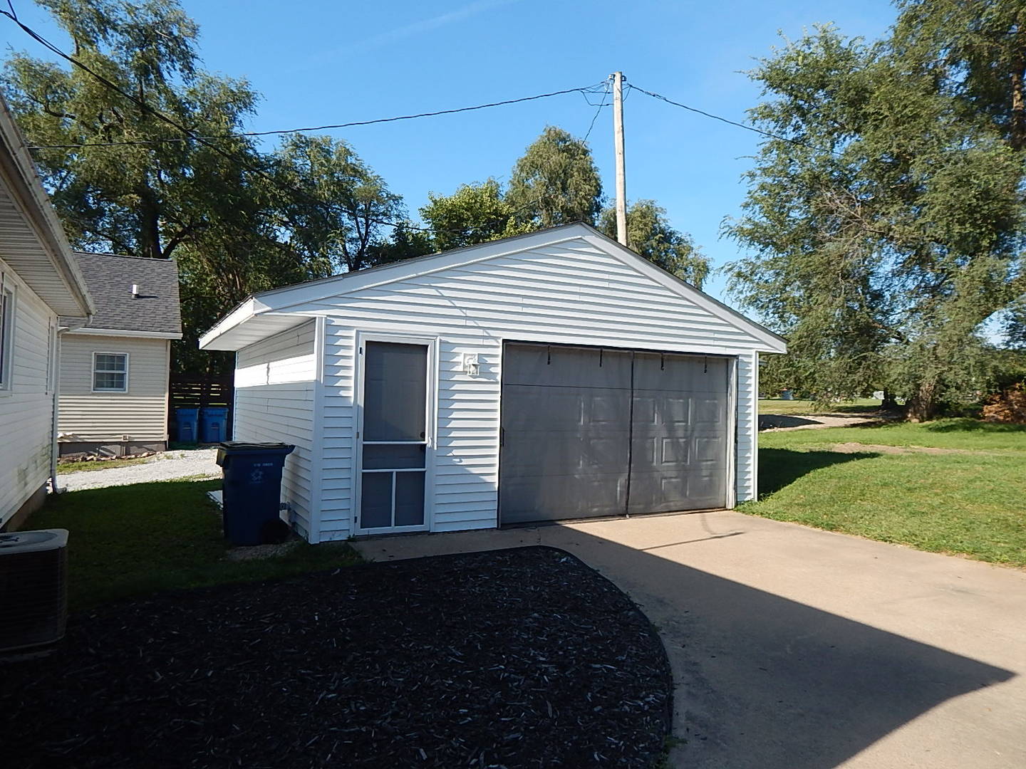 1109 Hacker Street Property Photo 4