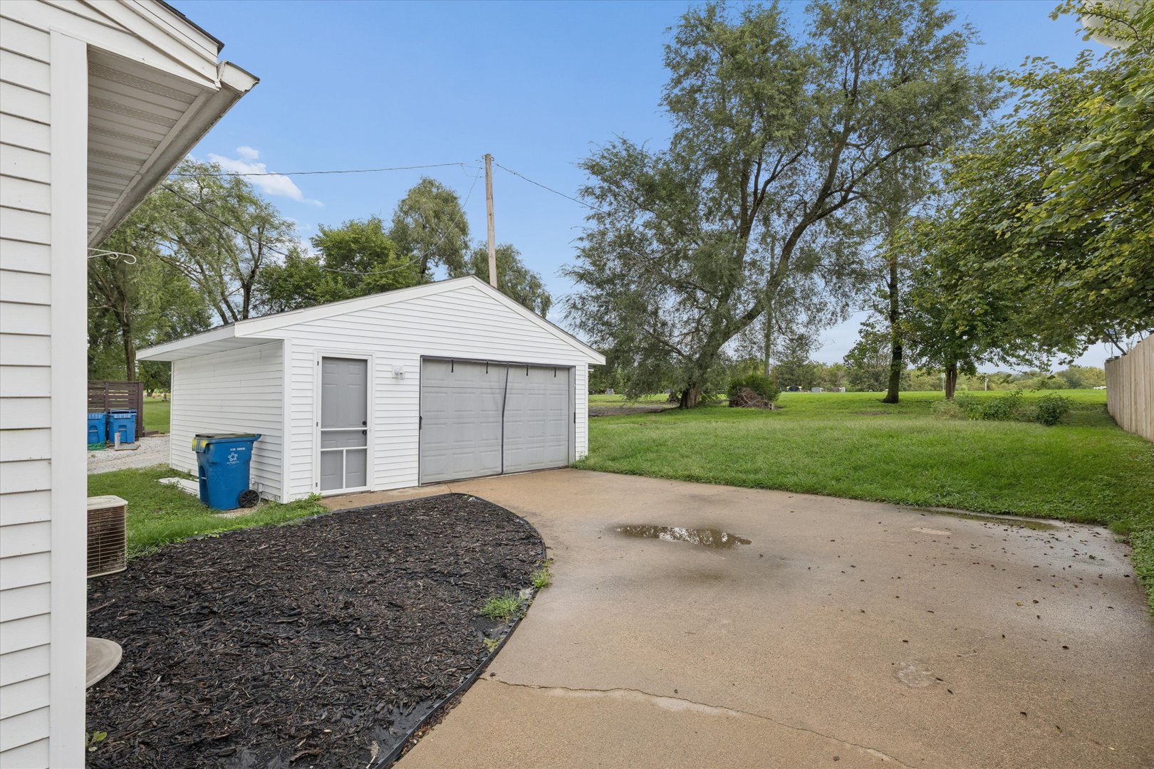 1109 Hacker Street Property Photo 5