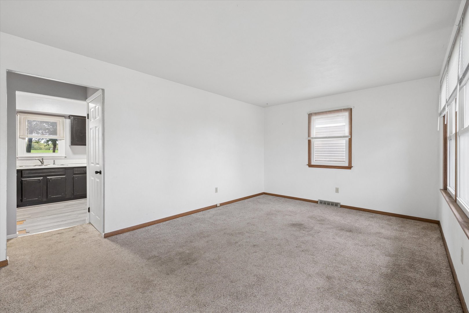 1109 Hacker Street Property Photo 9