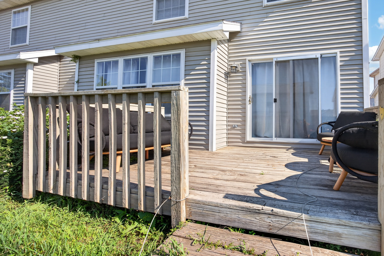 1203 Riviera Drive Property Photo 3