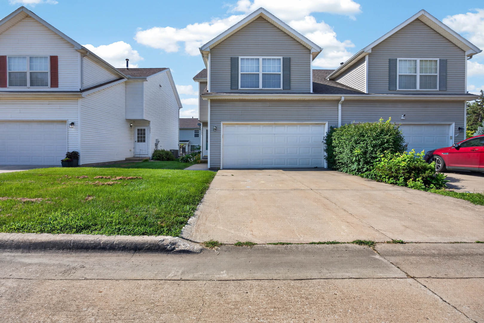 1203 Riviera Drive Property Photo 8