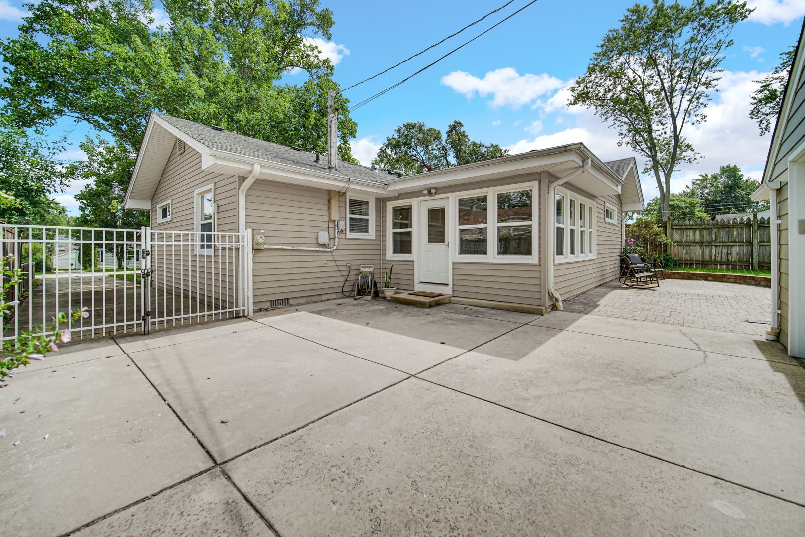 1106 Sumner Street Property Photo 22