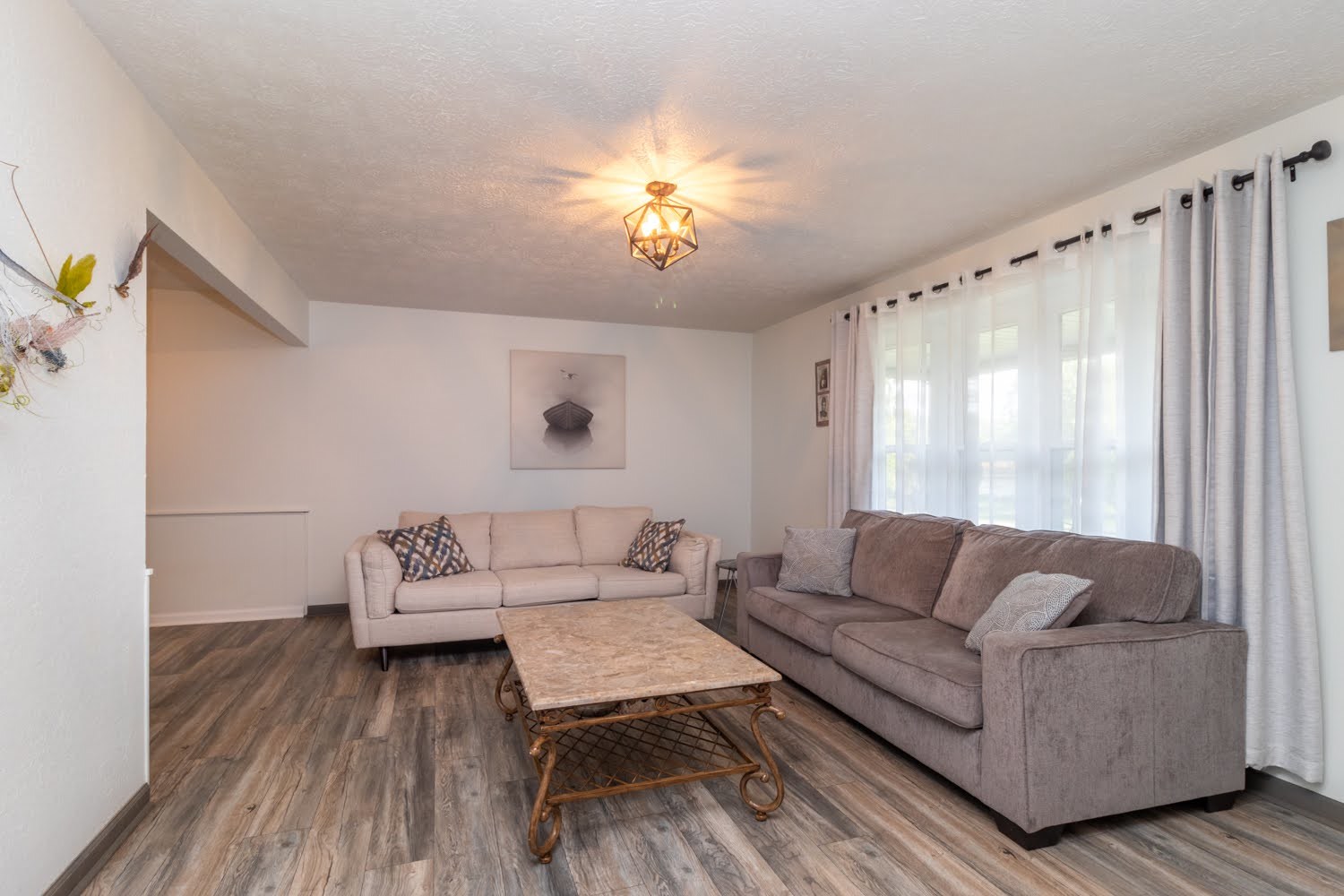 6808 Laurel Cherry Drive Property Photo 4