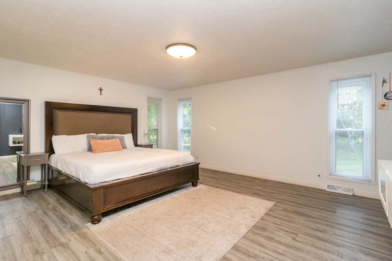 6808 Laurel Cherry Drive Property Photo 12