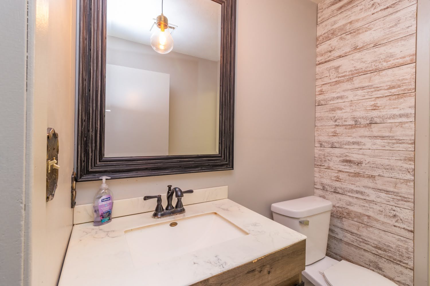 6808 Laurel Cherry Drive Property Photo 24