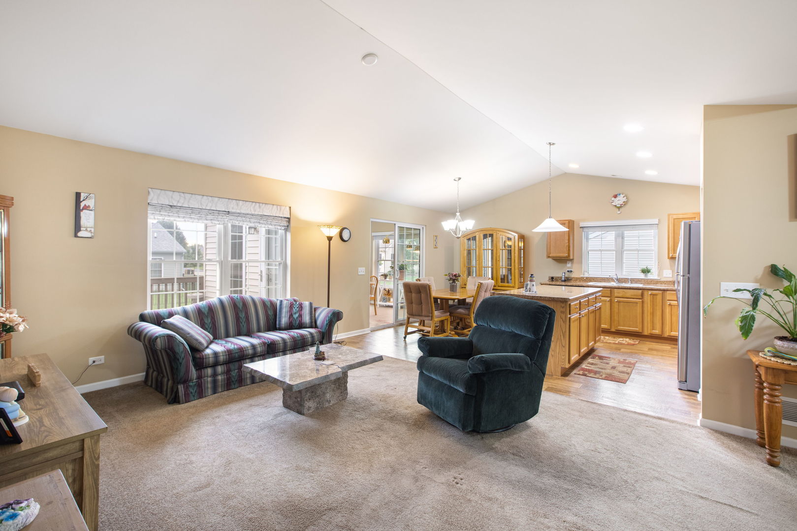 900 Jefferson Avenue Property Photo 3