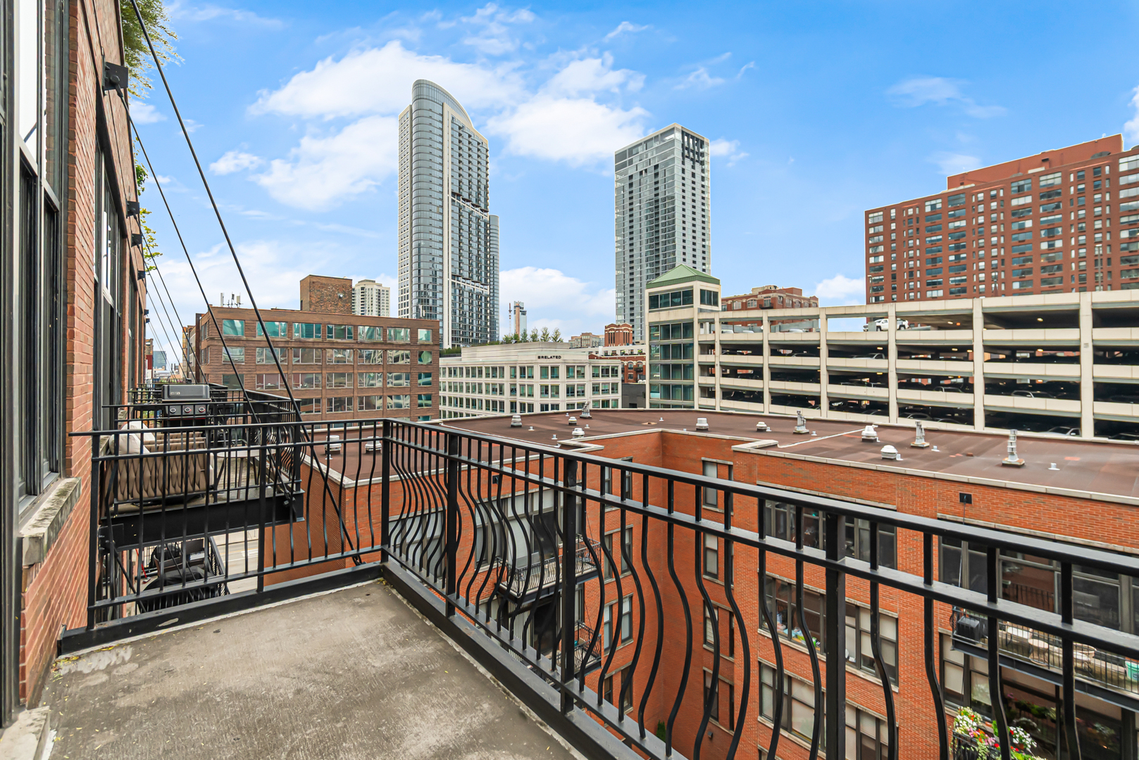 333 W Hubbard Street 604 Property Photo 5