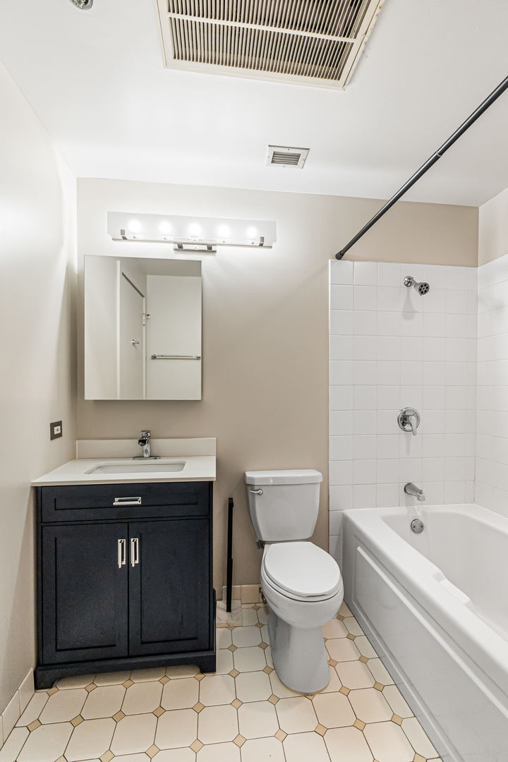 333 W Hubbard Street 604 Property Photo 14