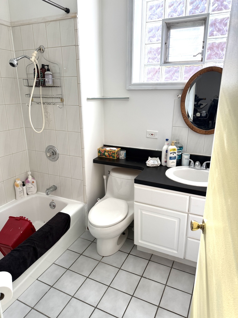 2842-46 S Quinn Street Property Photo 9