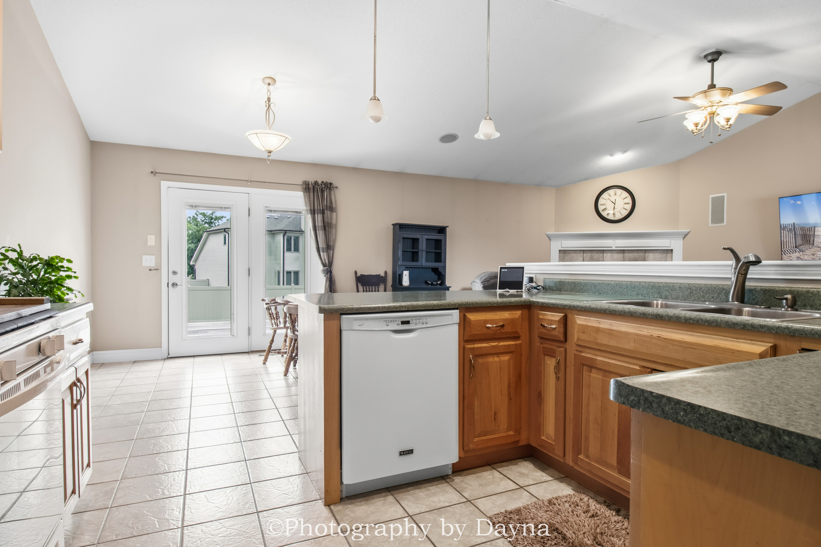 1725 Hunters Run Drive Property Photo 10