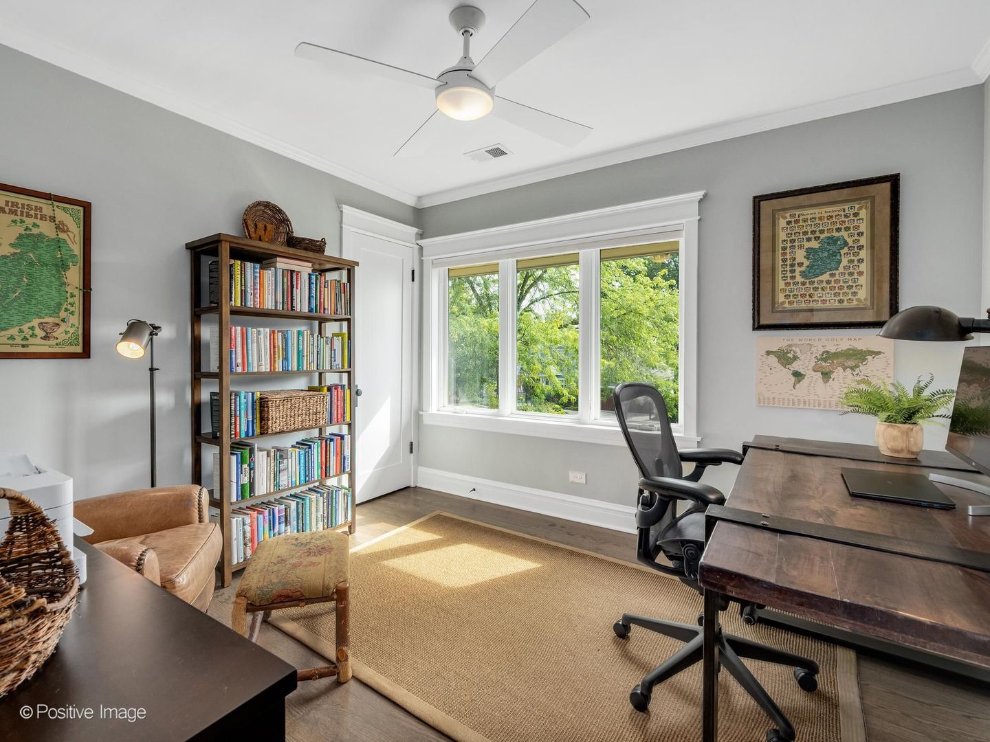 424 Blackstone Avenue Property Photo 25