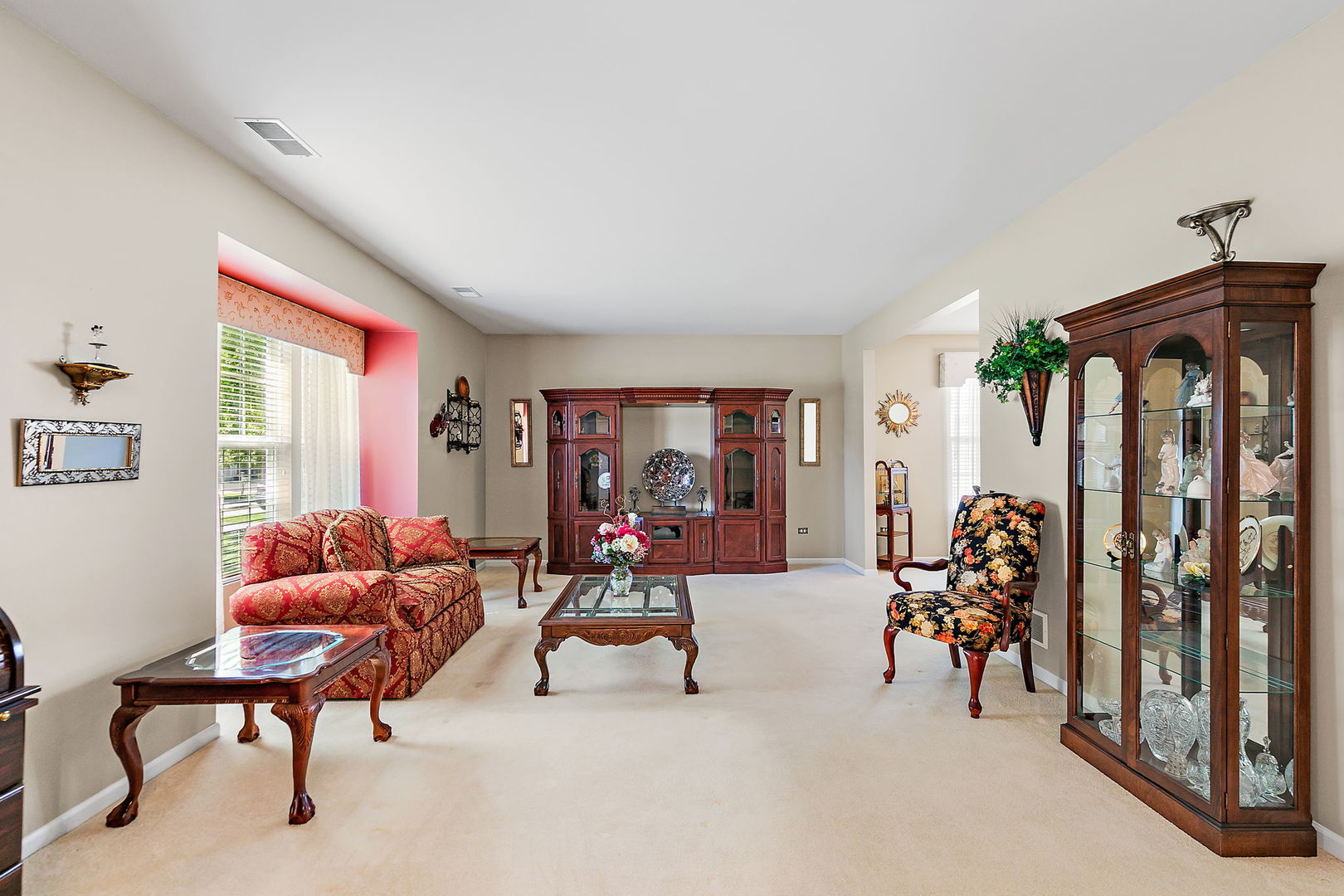 12225 Arlington Drive Property Photo 4