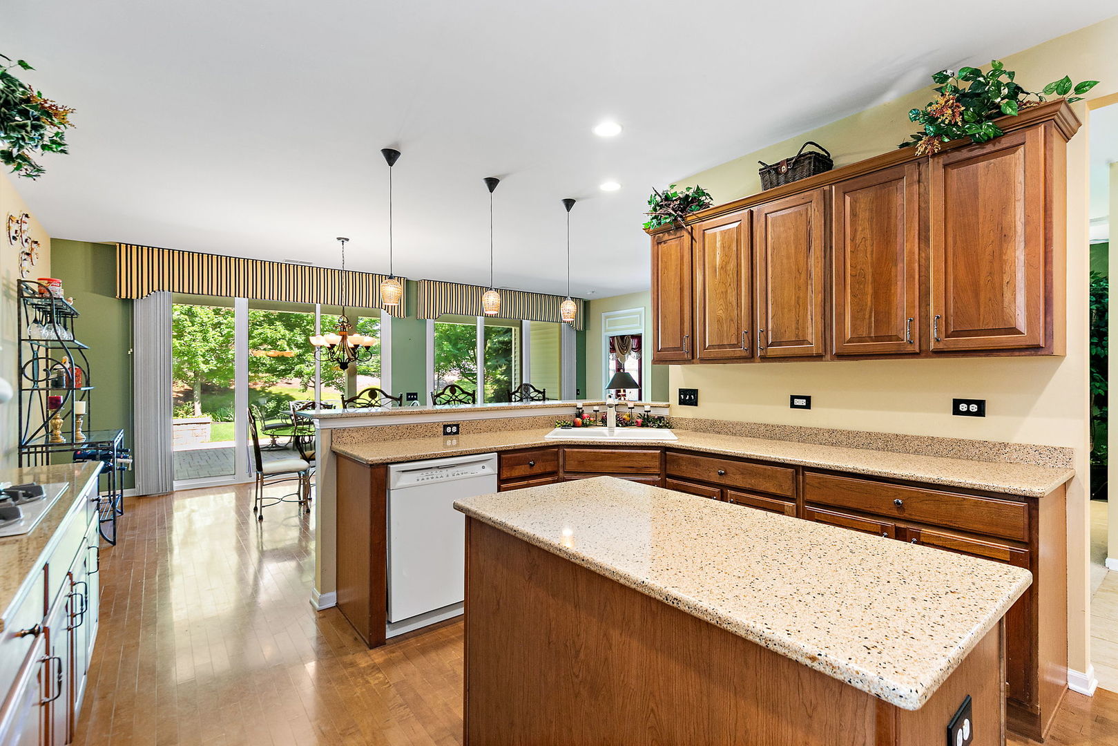 12225 Arlington Drive Property Photo 10