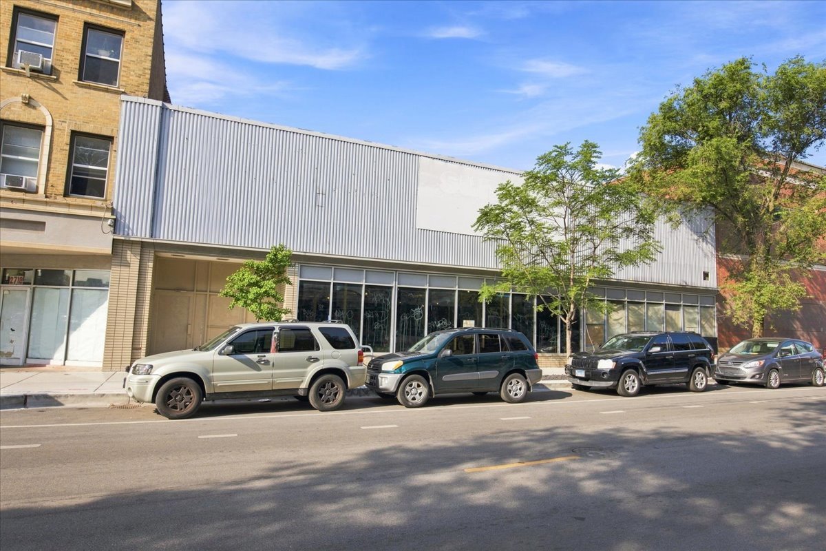 2722 N Milwaukee Avenue S2 Property Photo 1