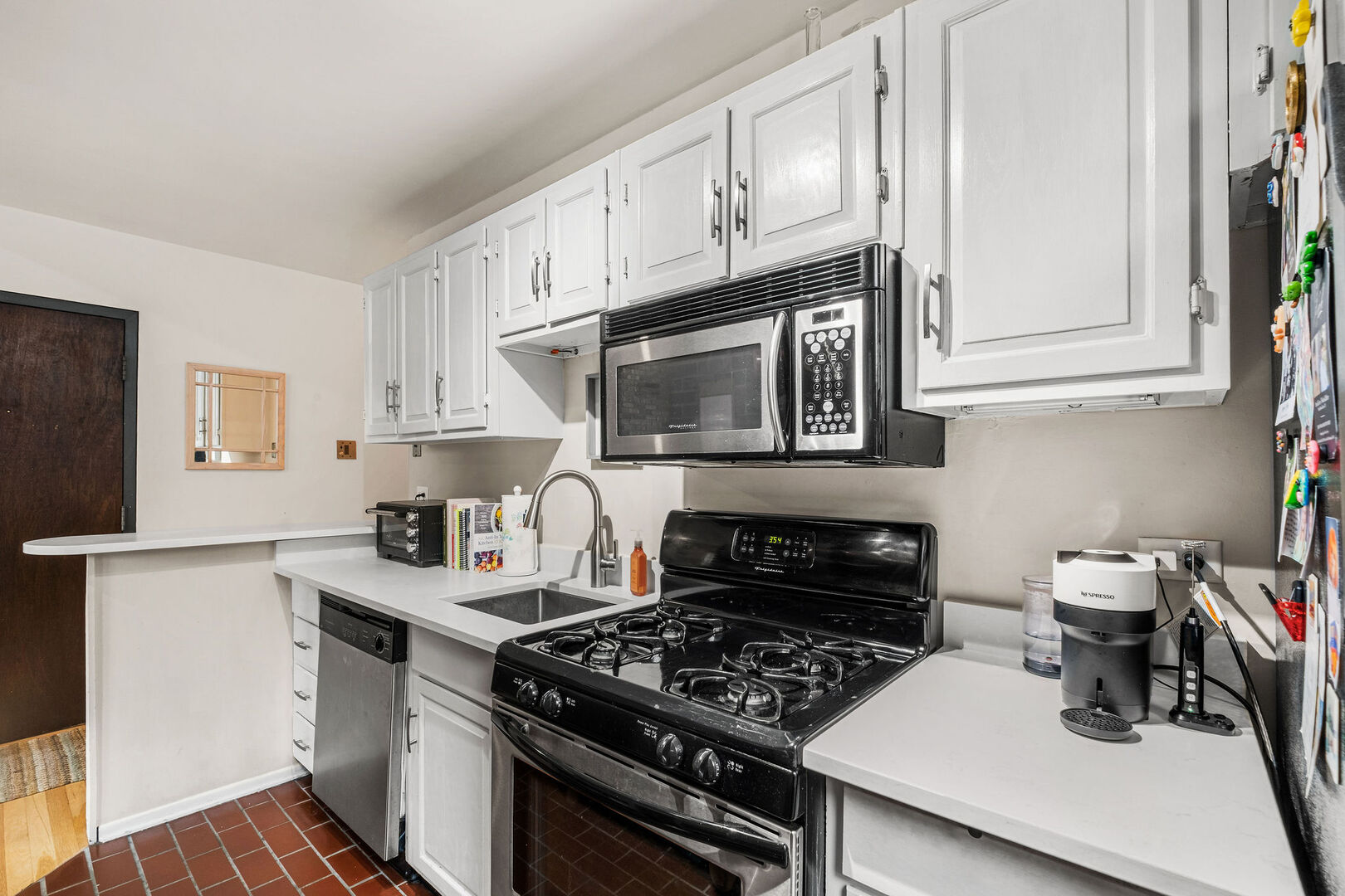 800 W George Street 2 Property Photo 12
