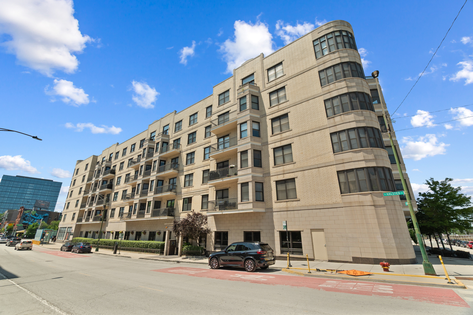 520 N Halsted Street 305 Property Photo 1