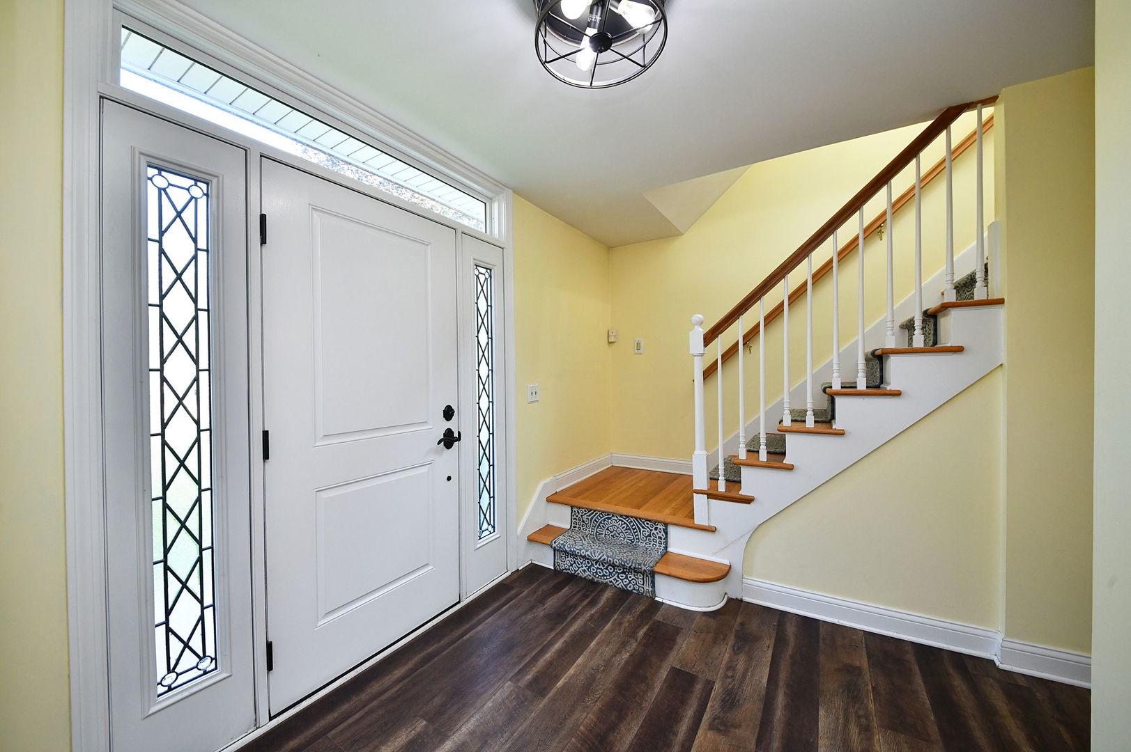 848 Rocksbury Court Property Photo 2