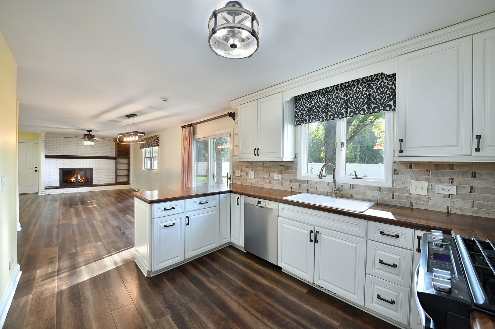 848 Rocksbury Court Property Photo 10