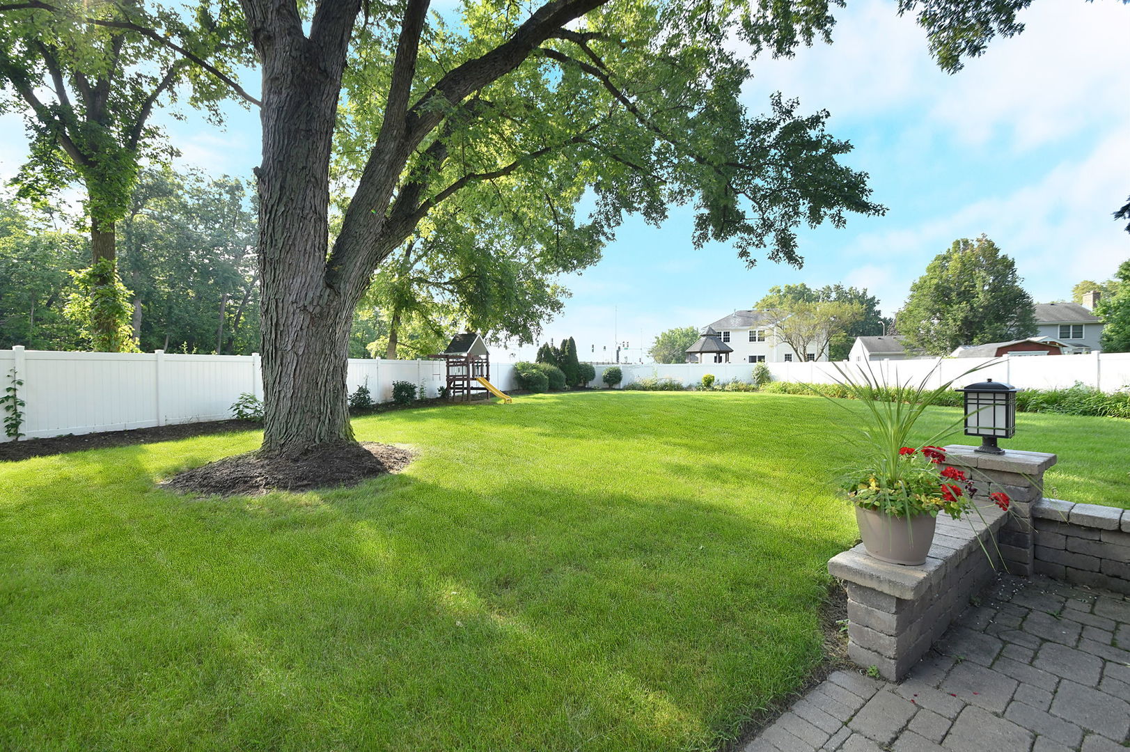 848 Rocksbury Court Property Photo 29