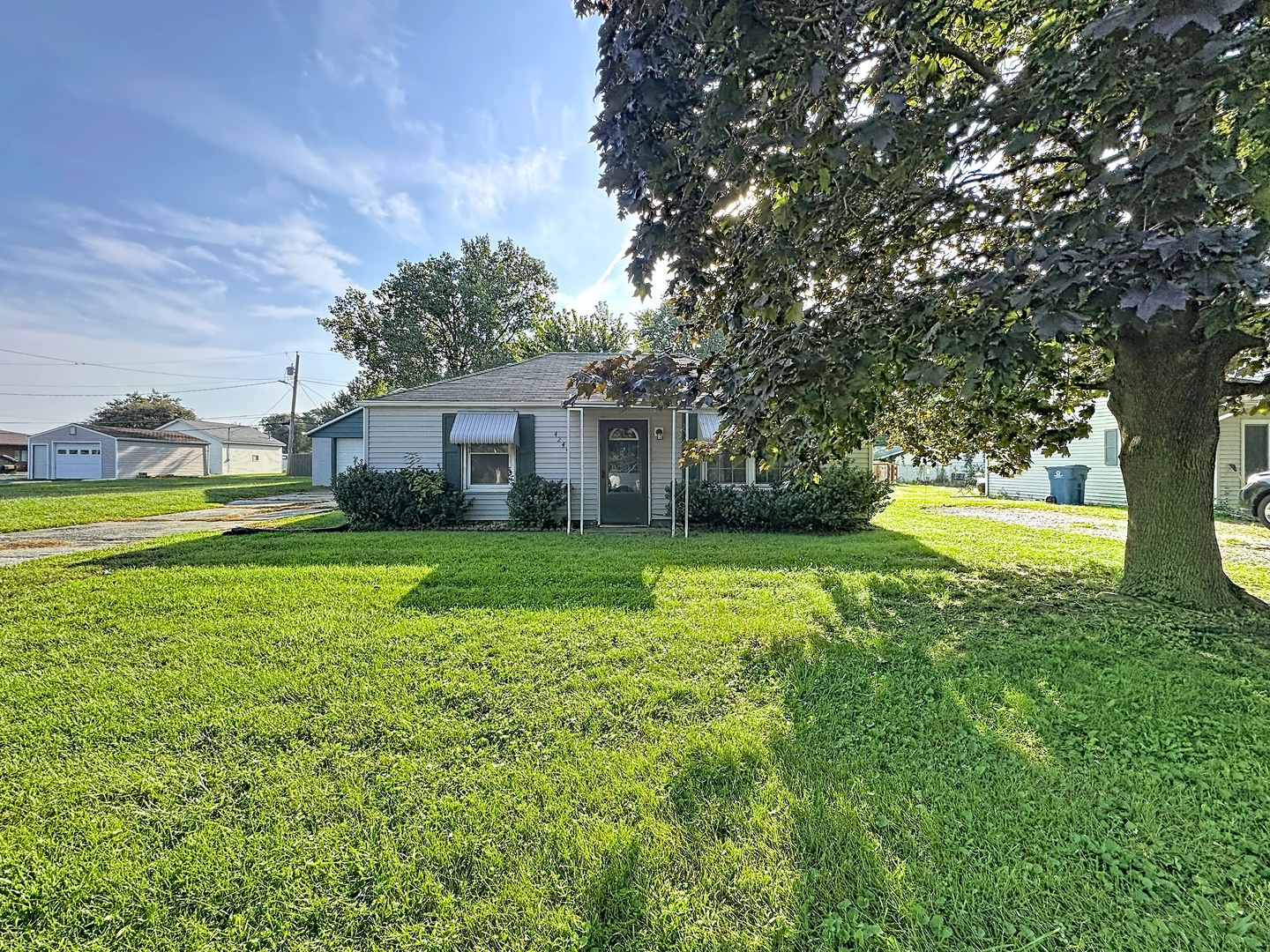 4244 9th Street Property Photo 1
