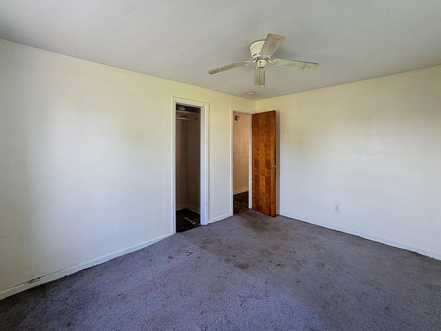 4244 9th Street Property Photo 8