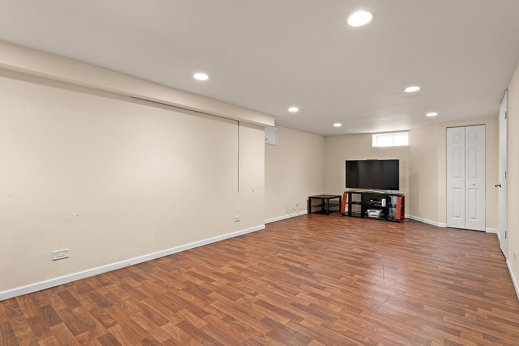 334 Spruce Street Property Photo 15