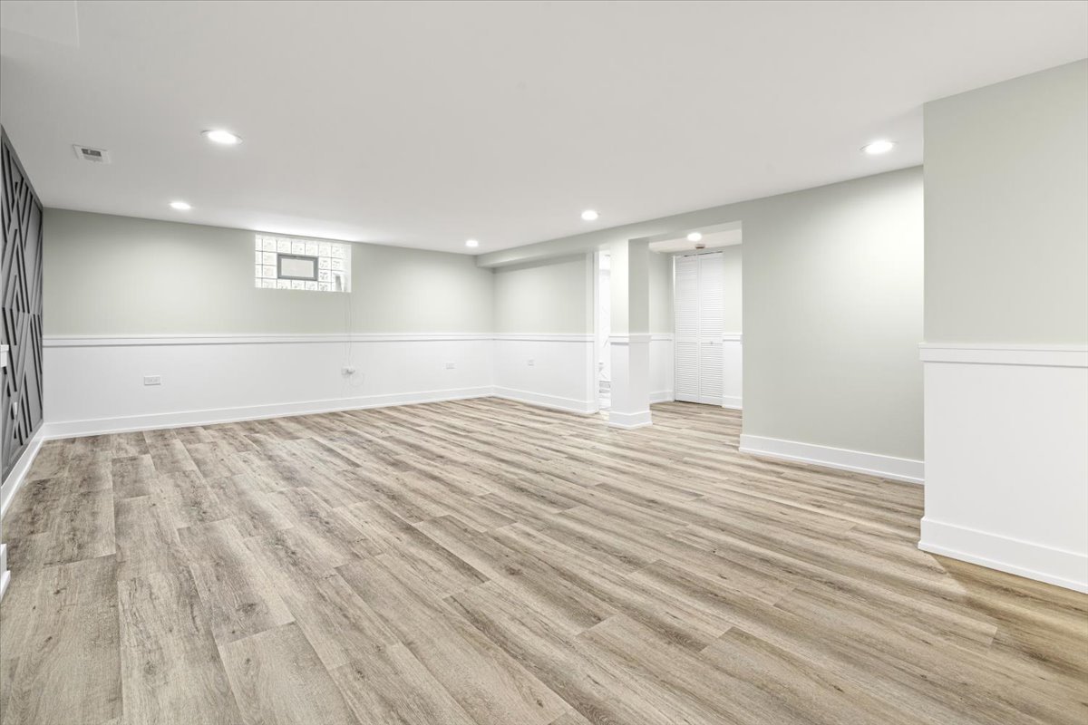 438 W 126th Place Property Photo 23