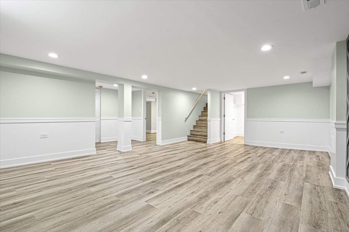 438 W 126th Place Property Photo 24
