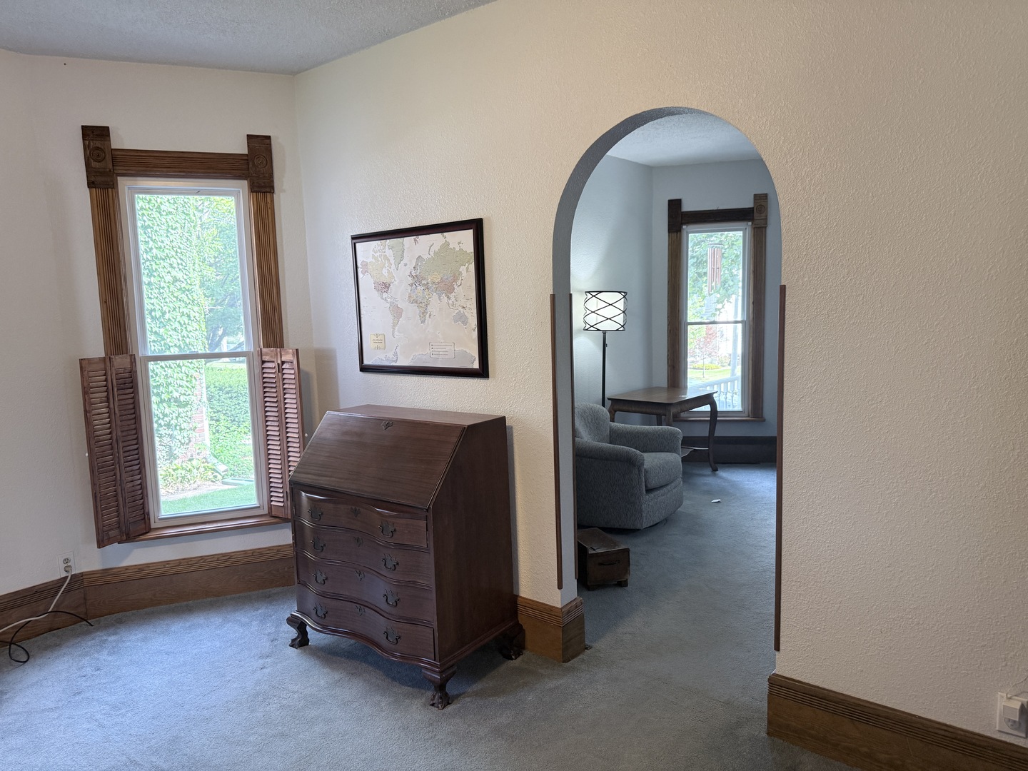 1228 W Lincoln Boulevard Property Photo 5