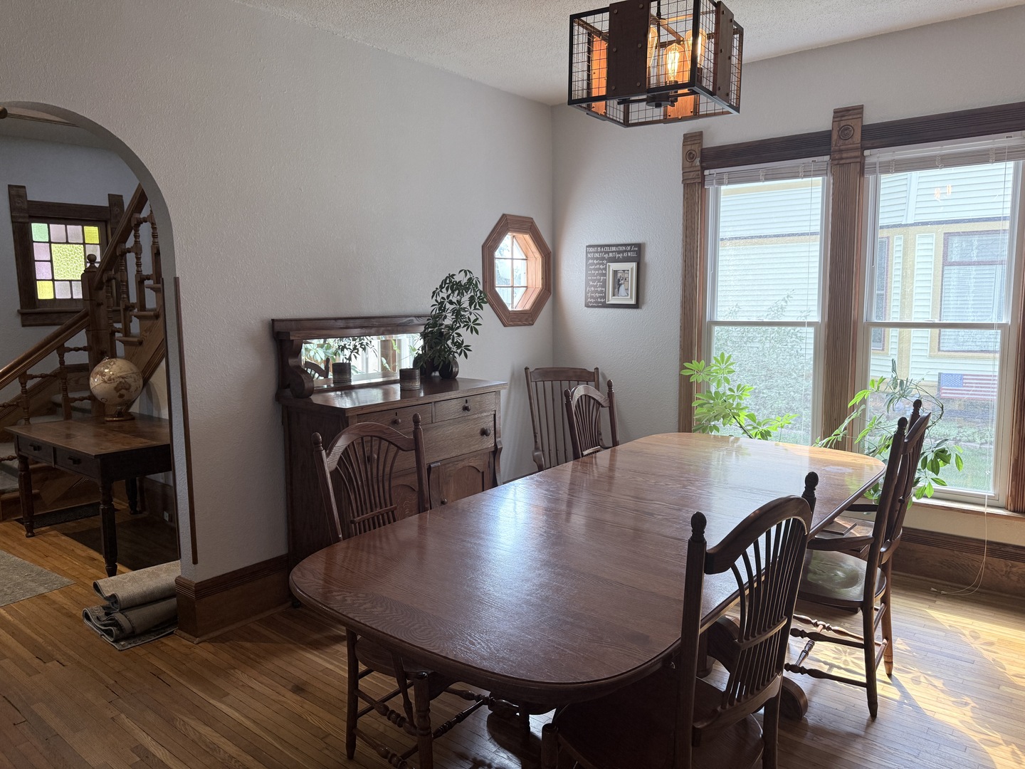 1228 W Lincoln Boulevard Property Photo 8