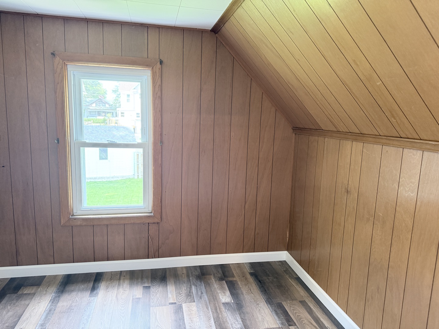 1228 W Lincoln Boulevard Property Photo 22
