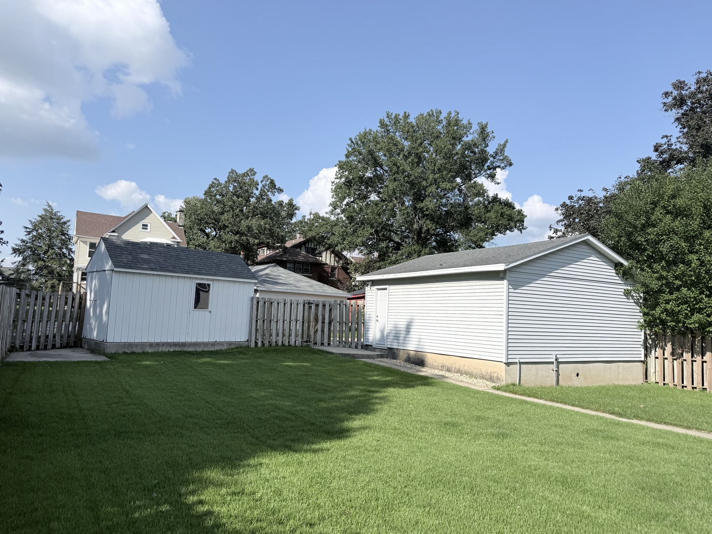 1228 W Lincoln Boulevard Property Photo 26