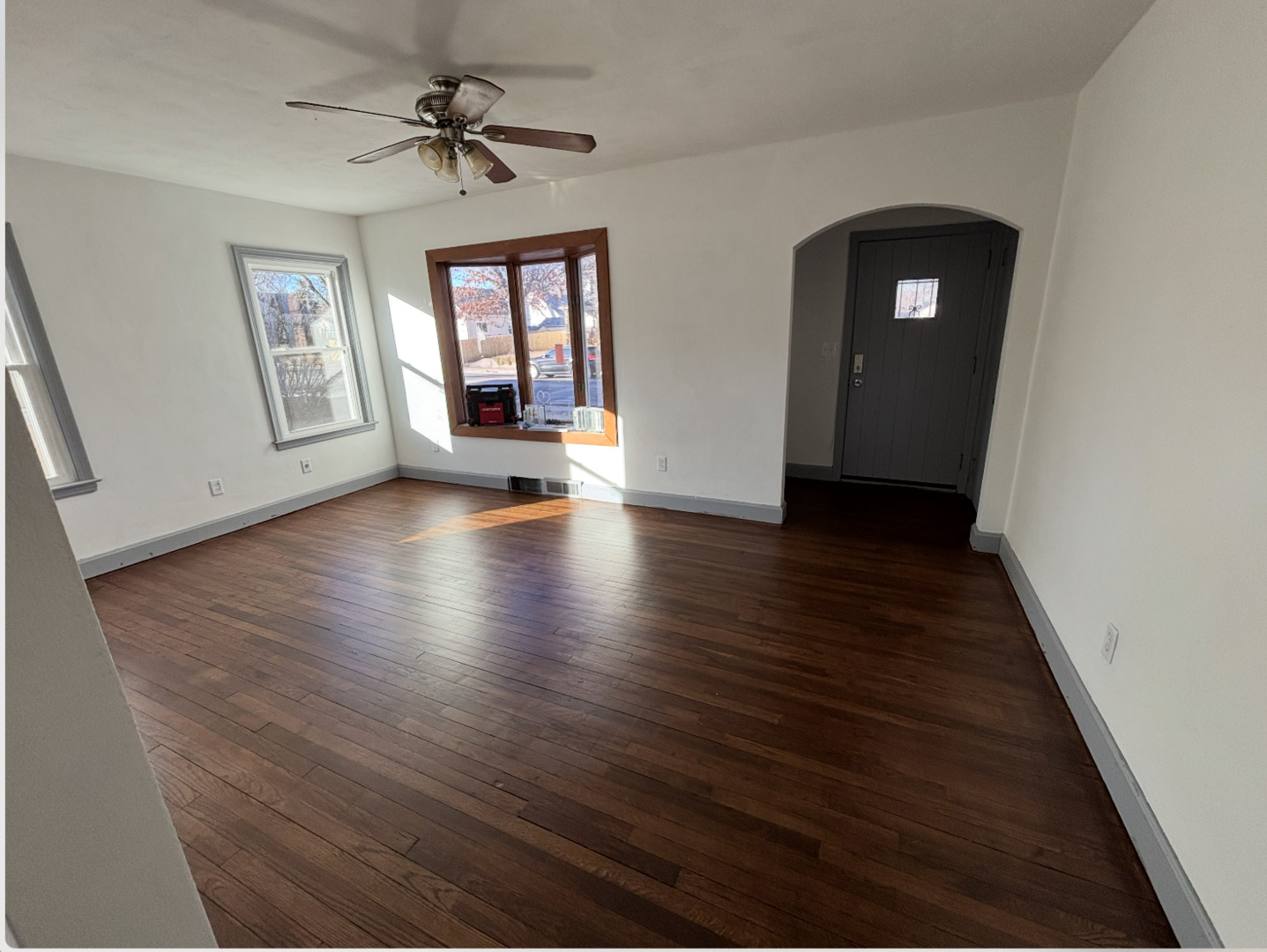 2117 N Marquette Street Property Photo 3