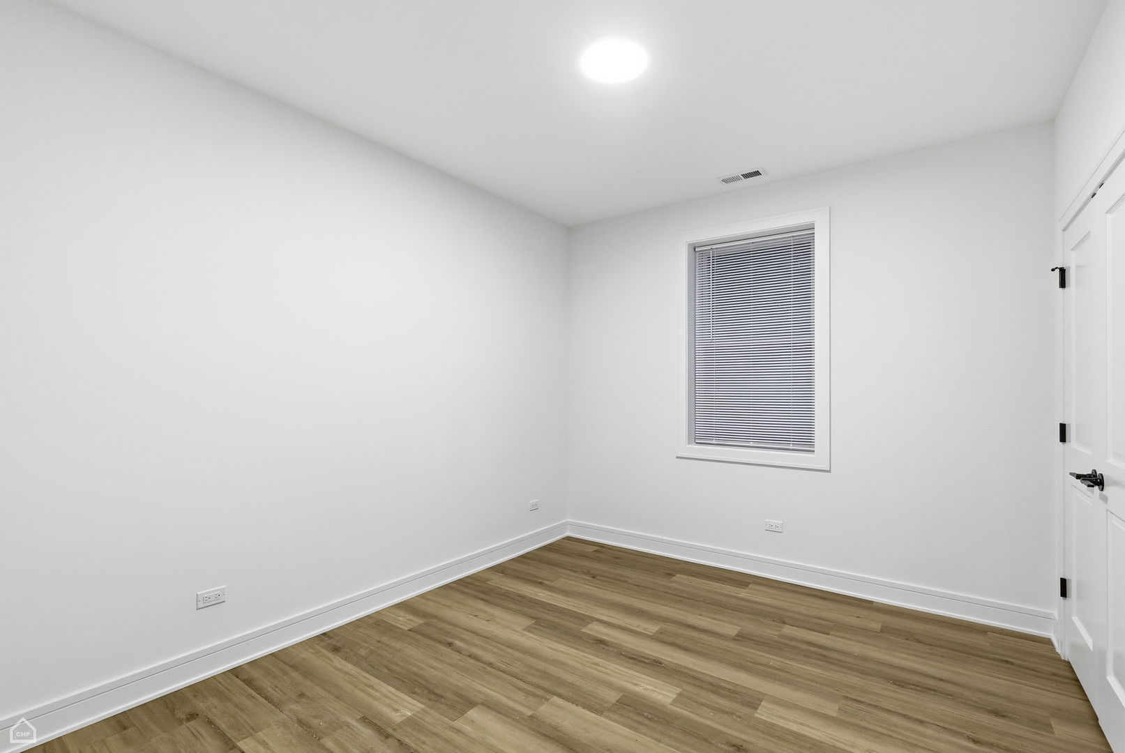 4739 S Indiana Avenue 1 Property Photo 15