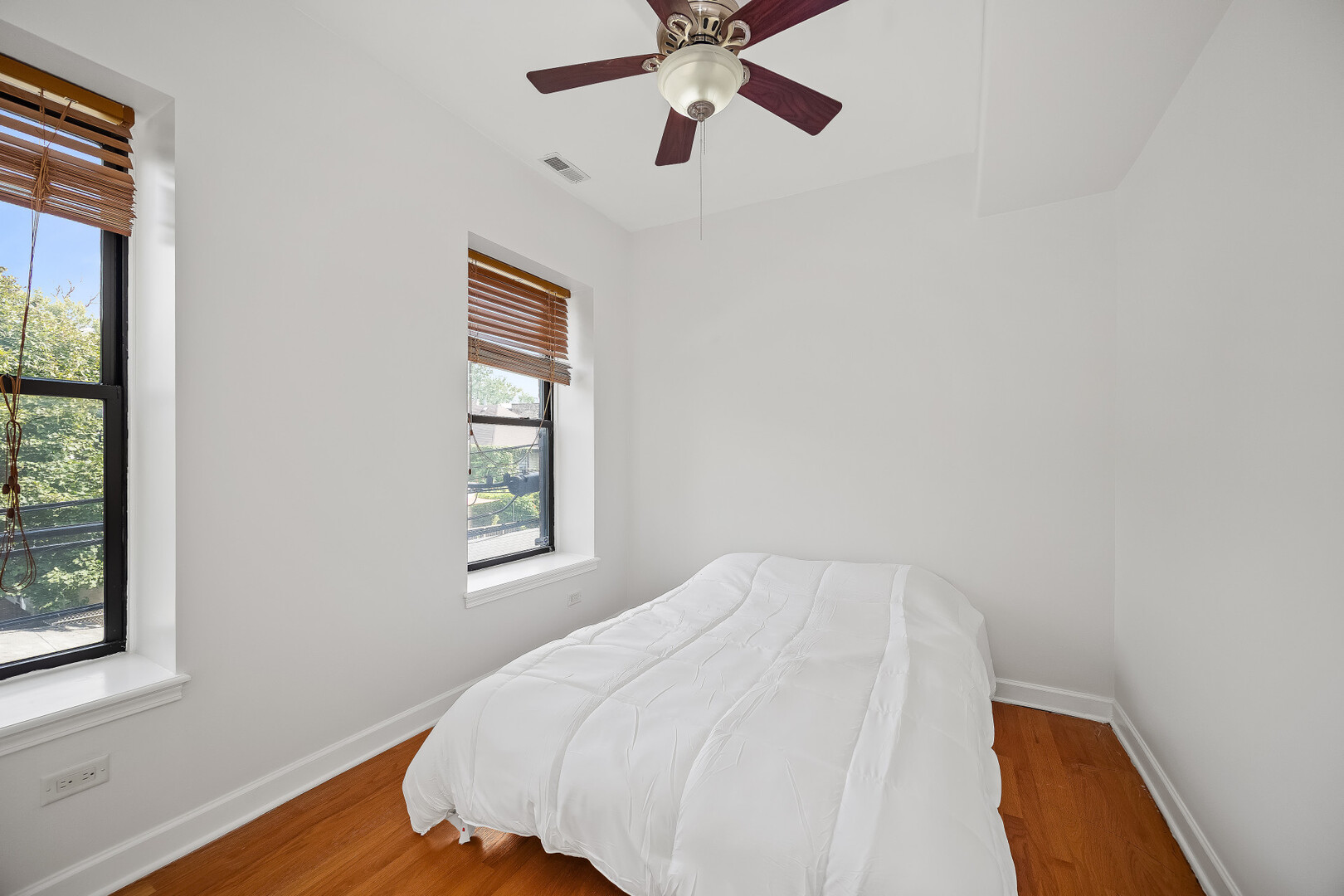 4823 N Kimball Avenue 2 Property Photo 13