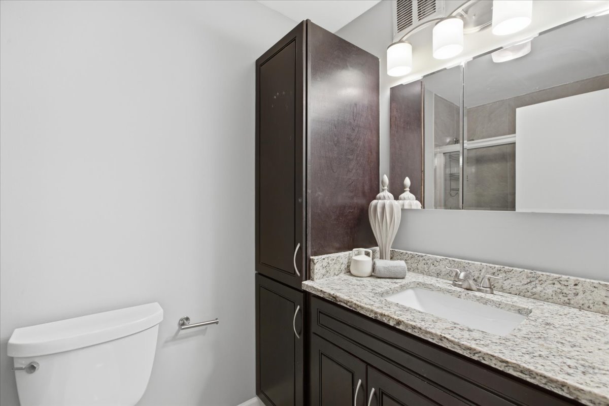 155 N Harbor Drive 4905 Property Photo 13