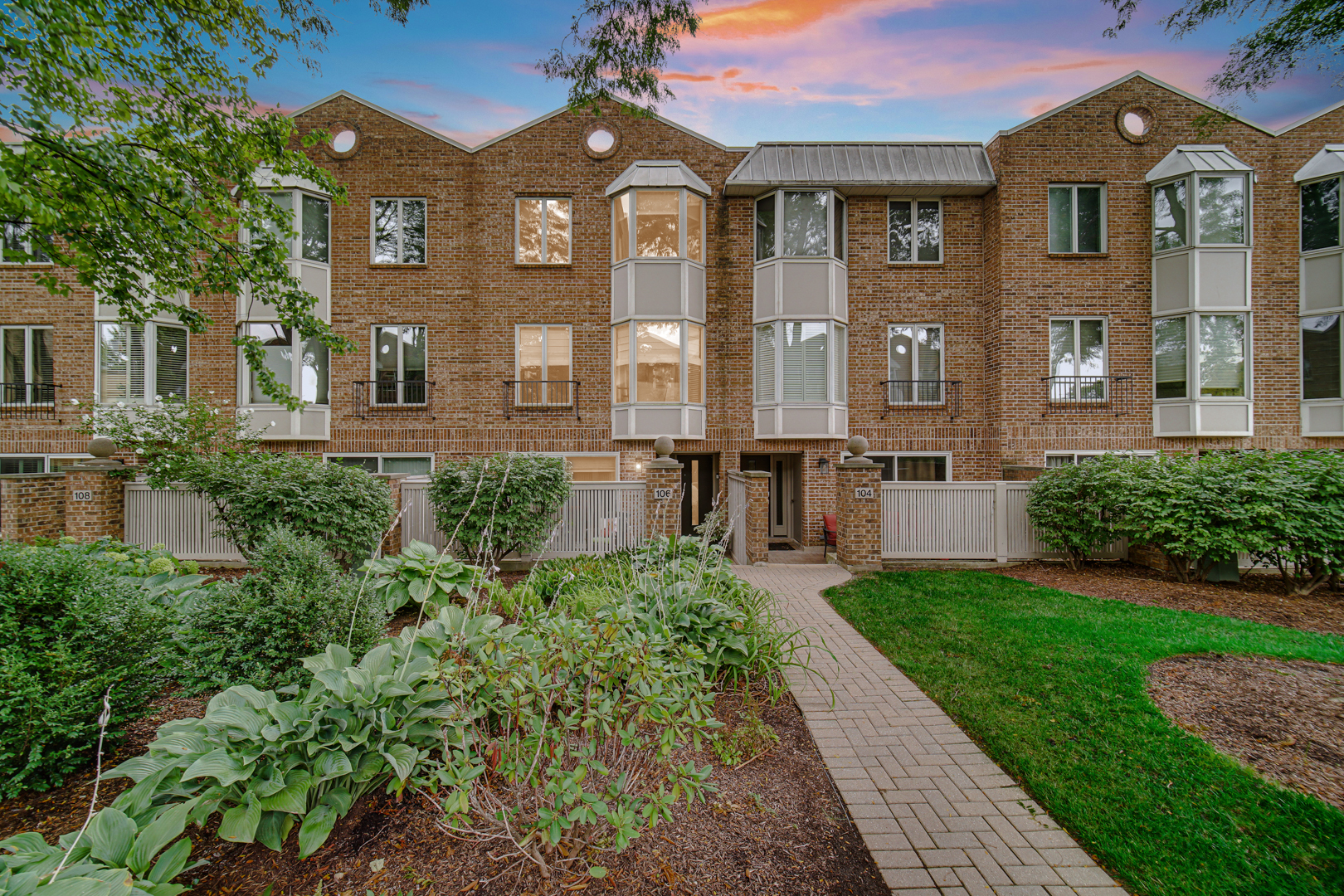 106 BISHOP QUARTER Lane