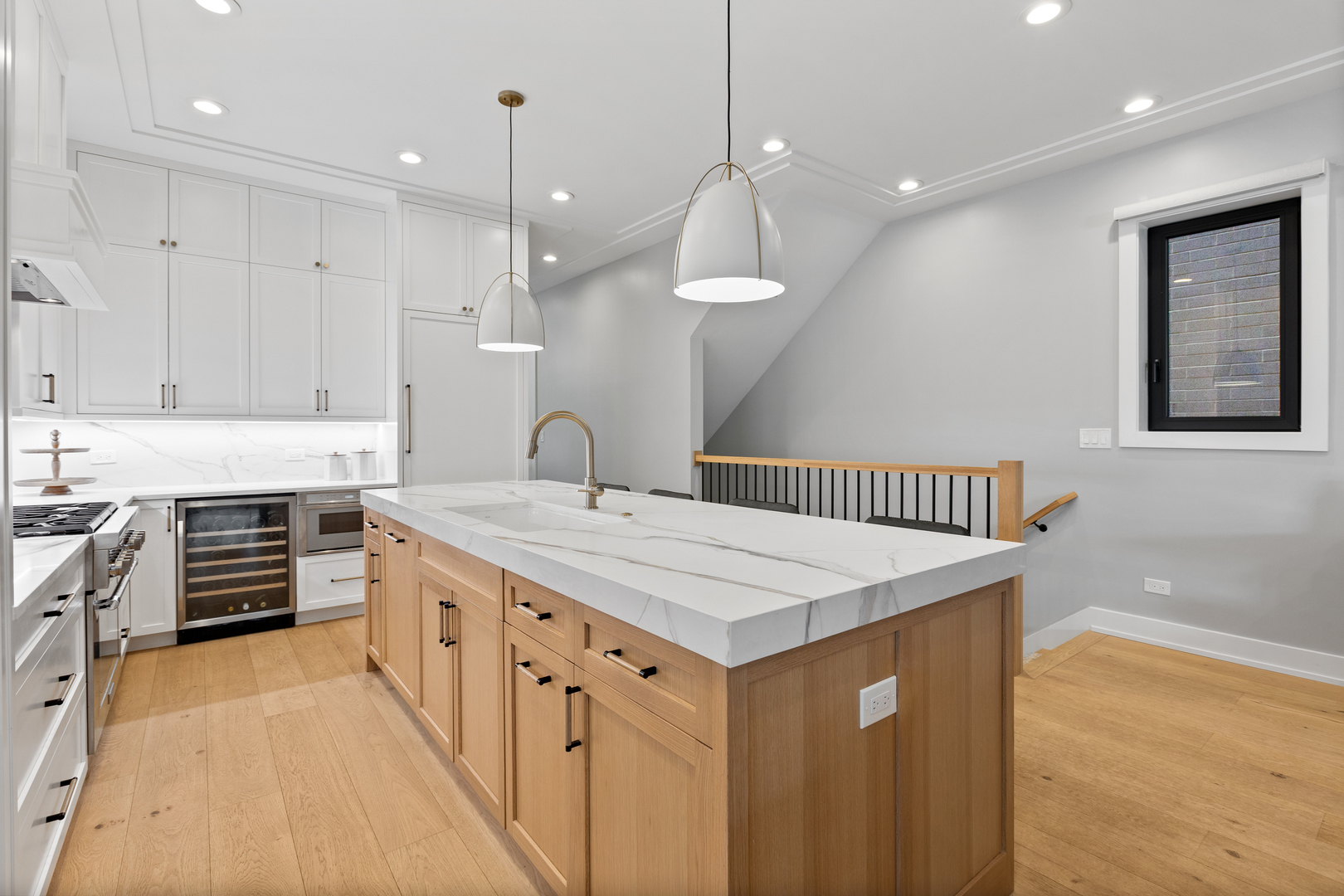 1644 W Diversey Parkway 1 Property Photo 6