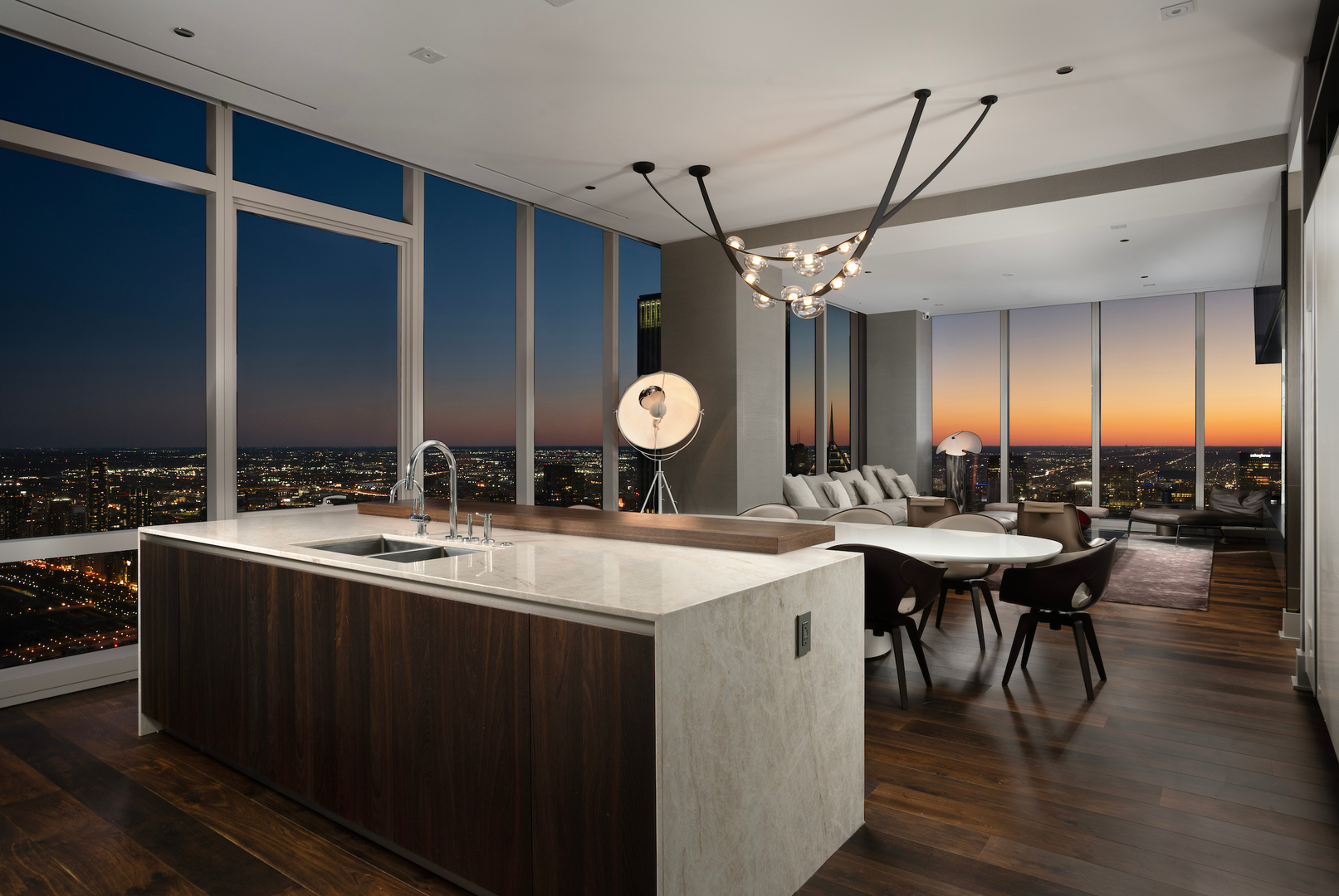 363 E Wacker Drive 7601 Property Photo 8