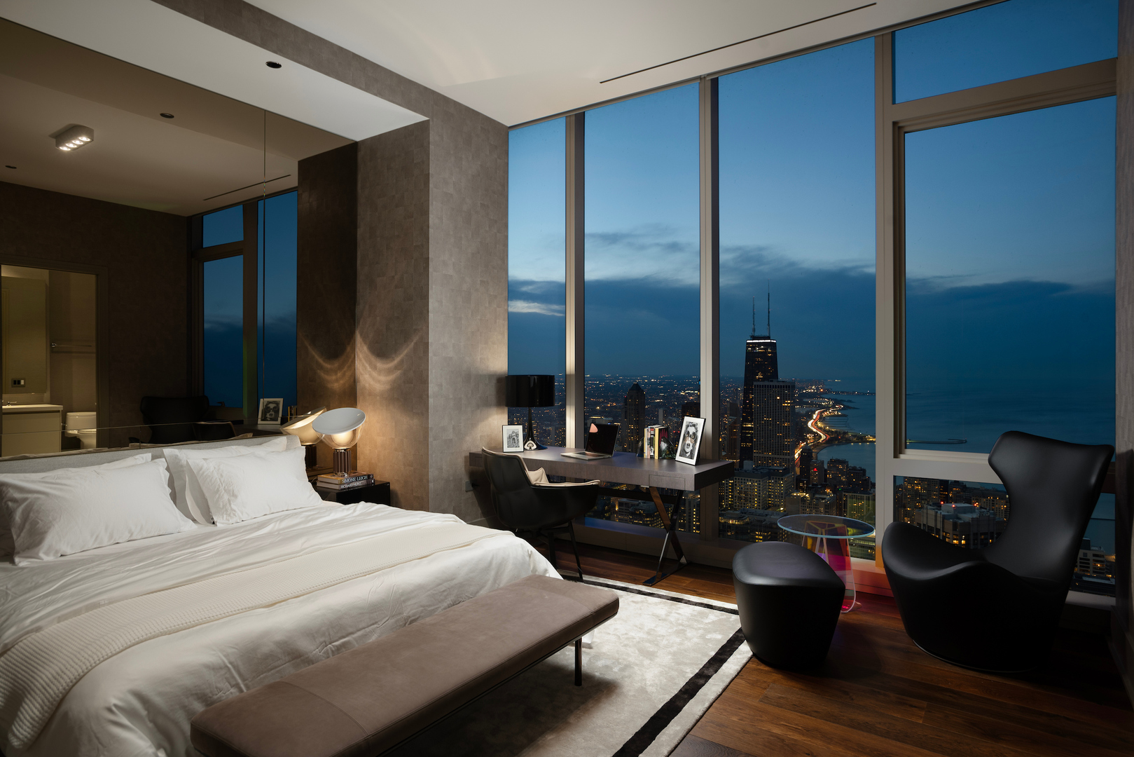 363 E Wacker Drive 7601 Property Photo 32